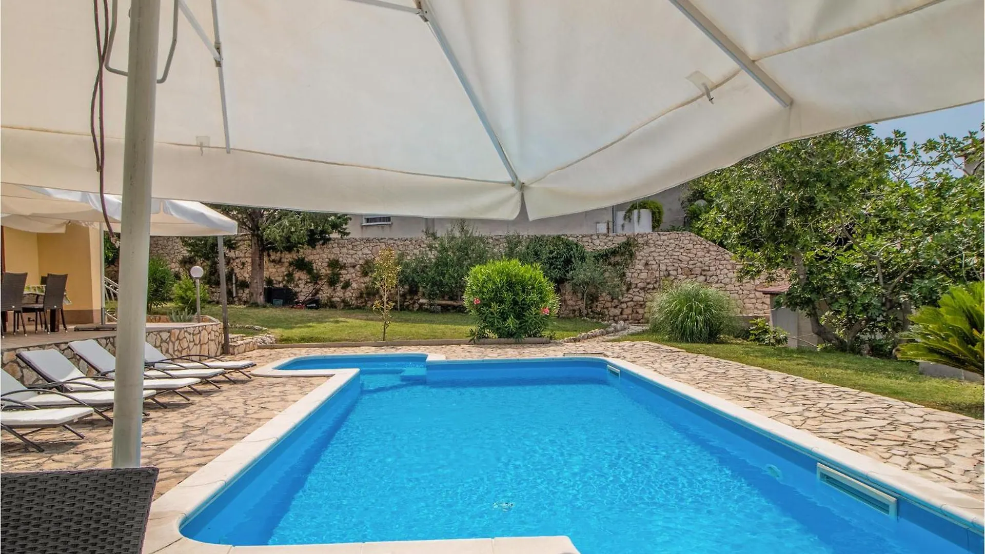 Tatil Evi Nice Home In Banjol With Wifi